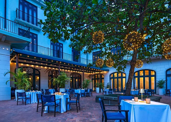 Hotel Santarena At Catalinas 4*