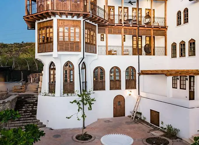 Santarena At Catalinas Hotel 4*